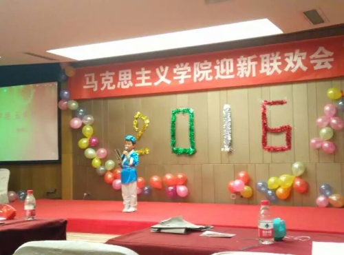 8C5C16EC638E7B34E3F561C9A185CCD2
